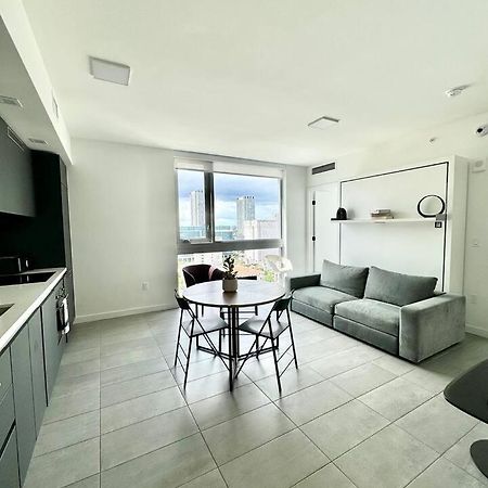 2 Bedrooms Design Condo Downtown Miami Pool And Gym Buitenkant foto